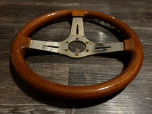 Load image into Gallery viewer, Comand 345mm Wood Steering Wheel
